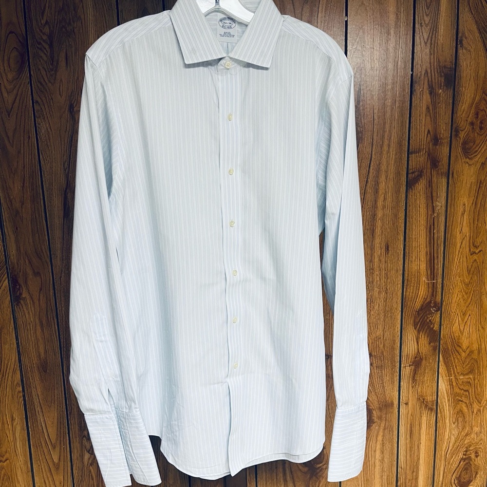 Brooks Brothers Slim Fit Long Sleeves Cuff Dress Shirt